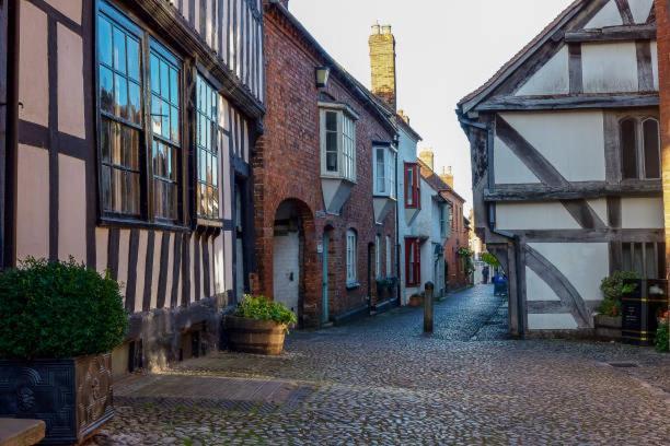 Tilly'S A Perfect Apartment In The Market Town Of レッドベリー エクステリア 写真